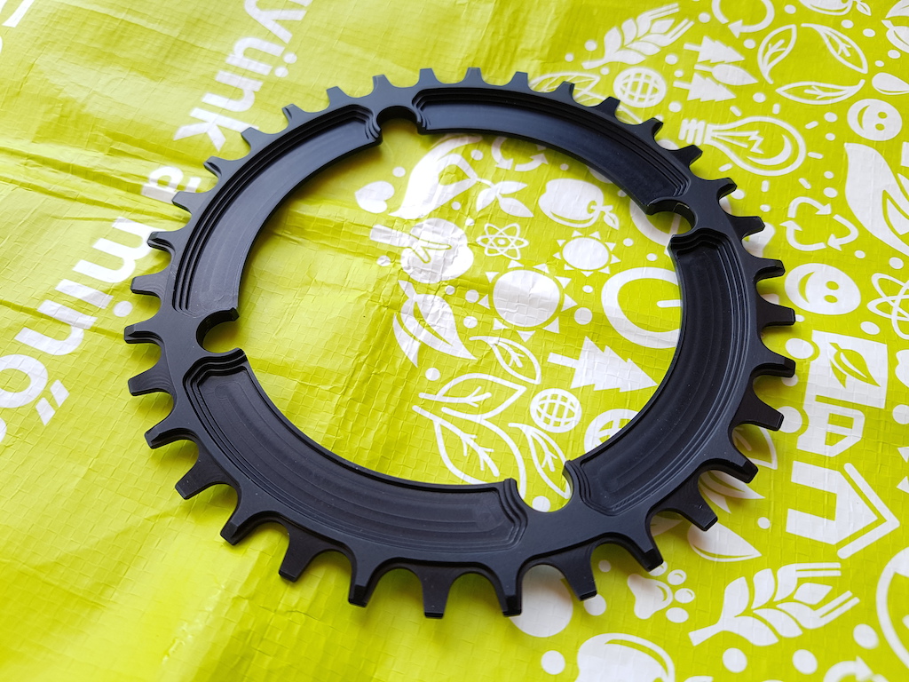 New NW 34T chainring is almost done. 39 grams and only in limited edition available, 10 pieces per batch. All customers will have custom engraved name on their ring.