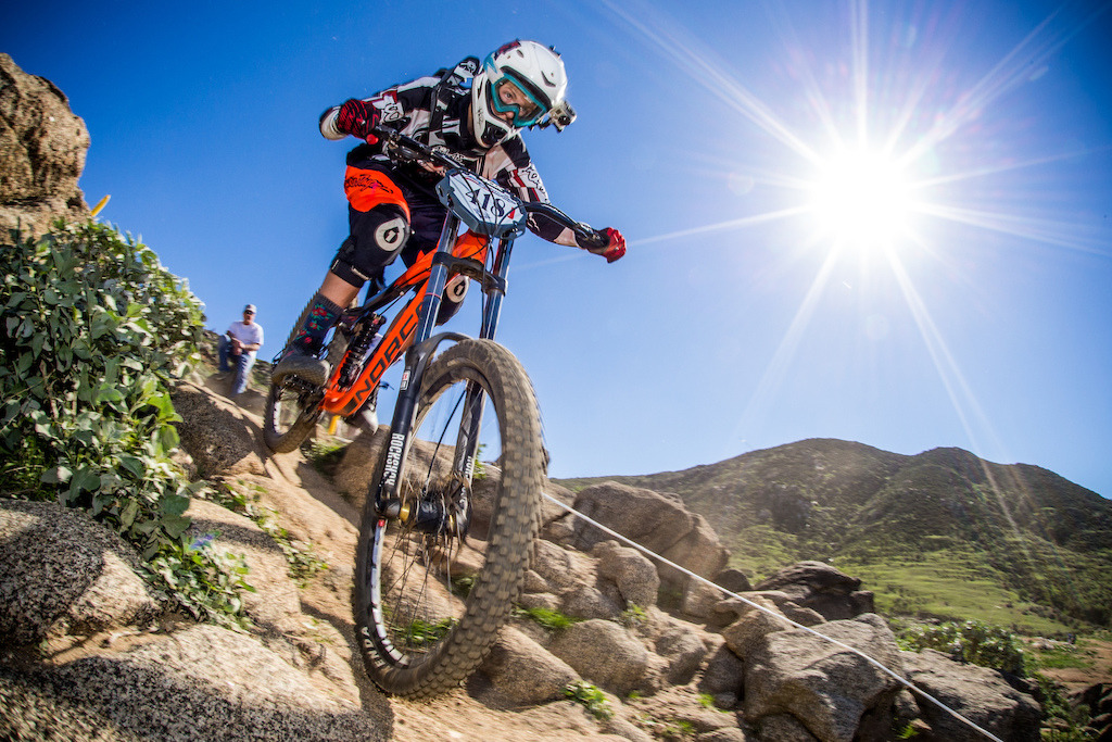 Fontana Race run clip.