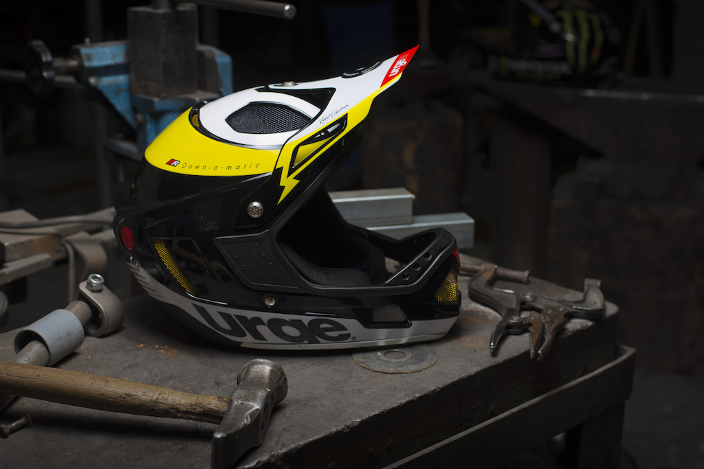 Images for Urge Bike Products Announces New DownOmatic RR Helmet blog.