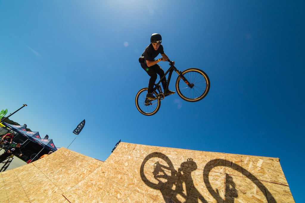 The Subaru booth had a great wooden halfpipe built by the Lumberyard Indoor Bike Park from Portland, Oregon.