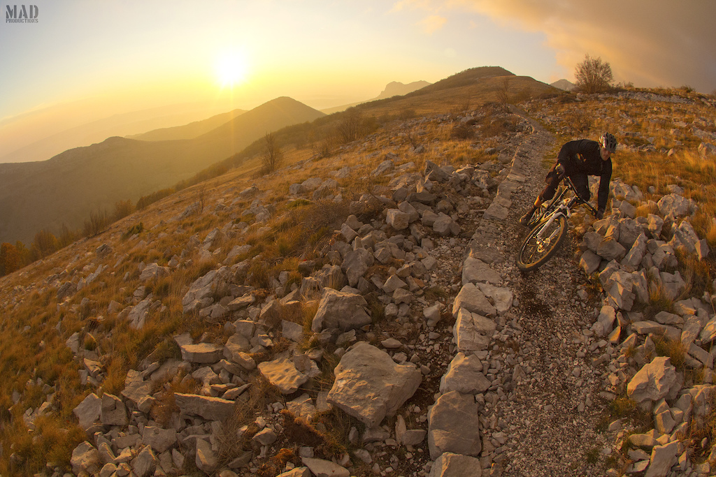 A couple of minutes of ‪#‎goldenhour‬ magic riding that represent a lifetime of memories. Adventure Driven Vacations showing us the best things about Croatia Full of life !