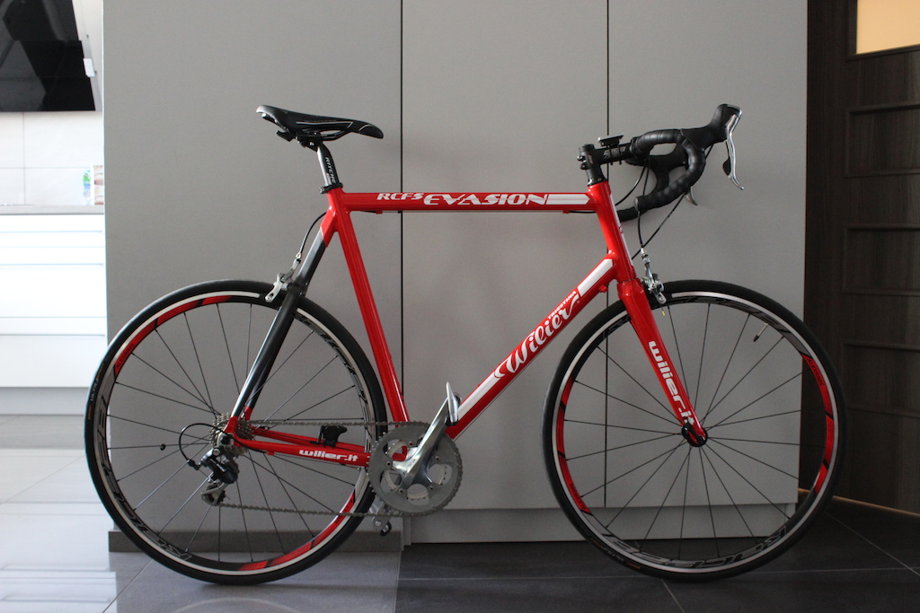 Wilier Evasion - Just assembled, first road bike ever for me, did first two rides, it's great! 9,4 kg.