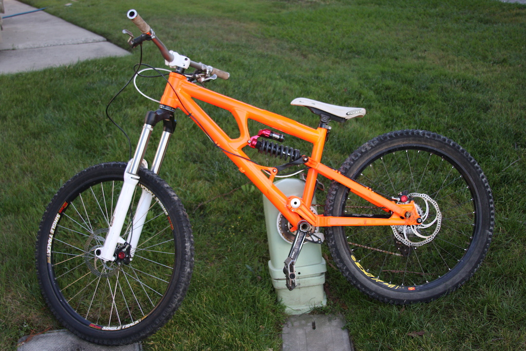 2011 One Of A Kind Commencal Furious