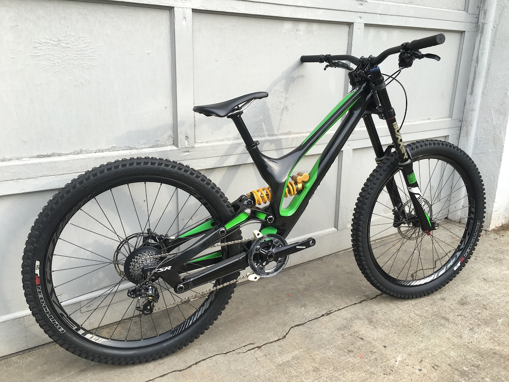 2016 Specialized Demo 8 Carbon