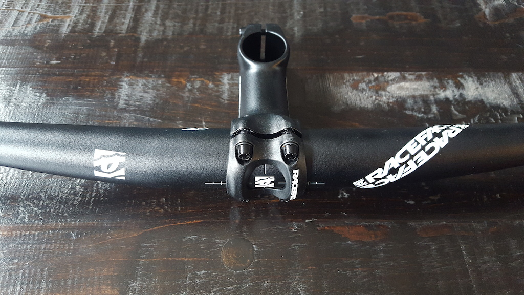 2016 Race Face Ride Bar and Stem combo