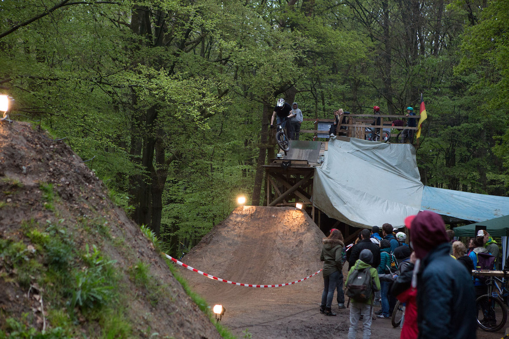 People stayed while cold weather and enjoyed the slopestyle Jam...