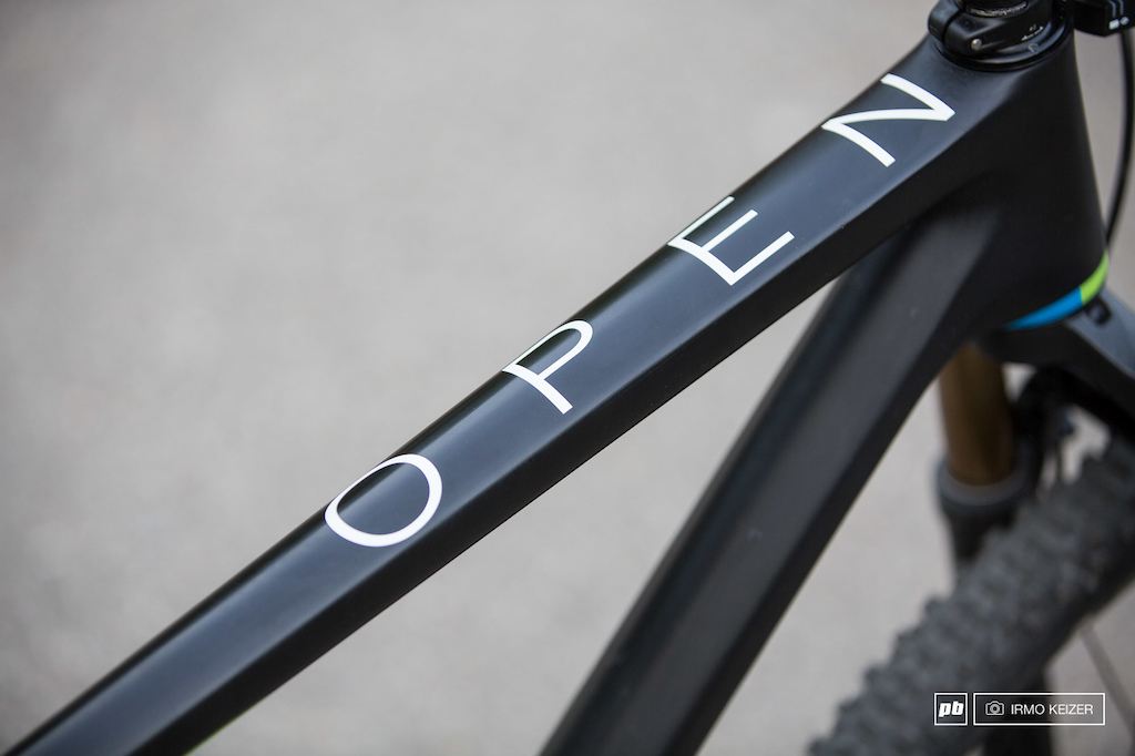 The Open Cycles O-1.0  comes in at 850 grams.