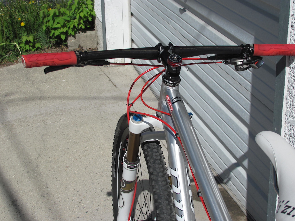 niner air 9 scandium