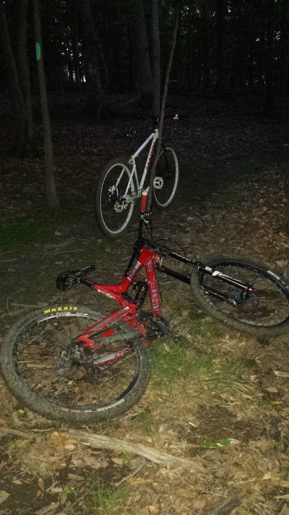Riding till dark with SS.
Me on no squish, single speed, because I can.., SS on big squish with gears cause he's a poo say.