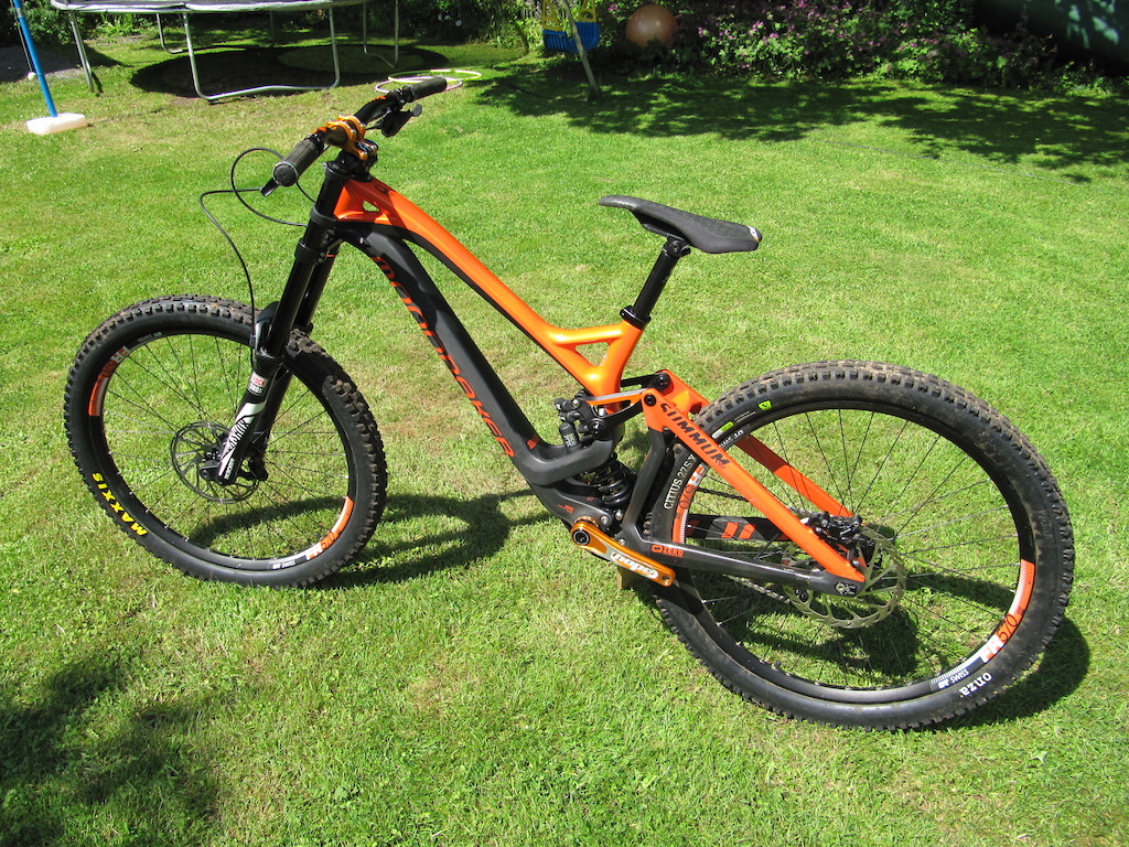2016 Mondraker Summum