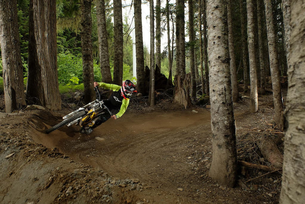 Fun time on the big bike yesterday!!! #bigbikesarefun #lapsonlaps #transitionbikes #north_shore_bike_shop