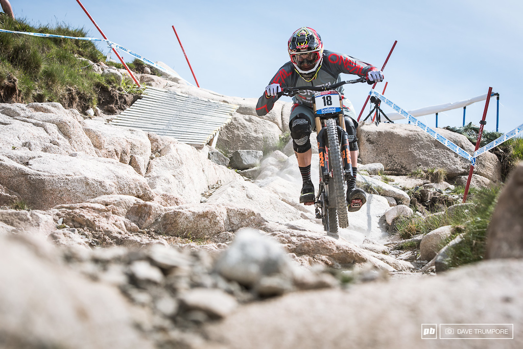 Greg Minnaar took a few runs to get warmed up, but by the day's mid point he was charging hard.  As the winningest rider in Fort William you'd be a fool not to expect him somewhere on the podium come Sunday.