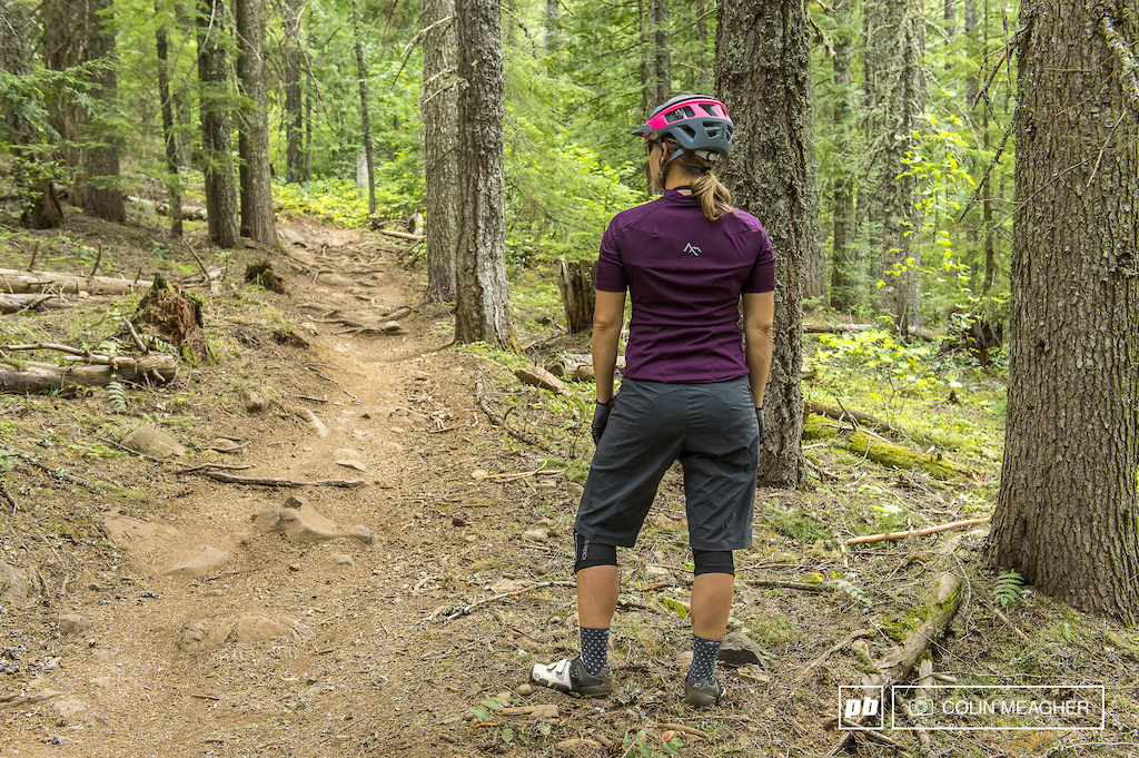 Nikki Hollatz testing 7 Mesh clothing for Pinkbike in Post Canyon, just outside of Hood River, OR.