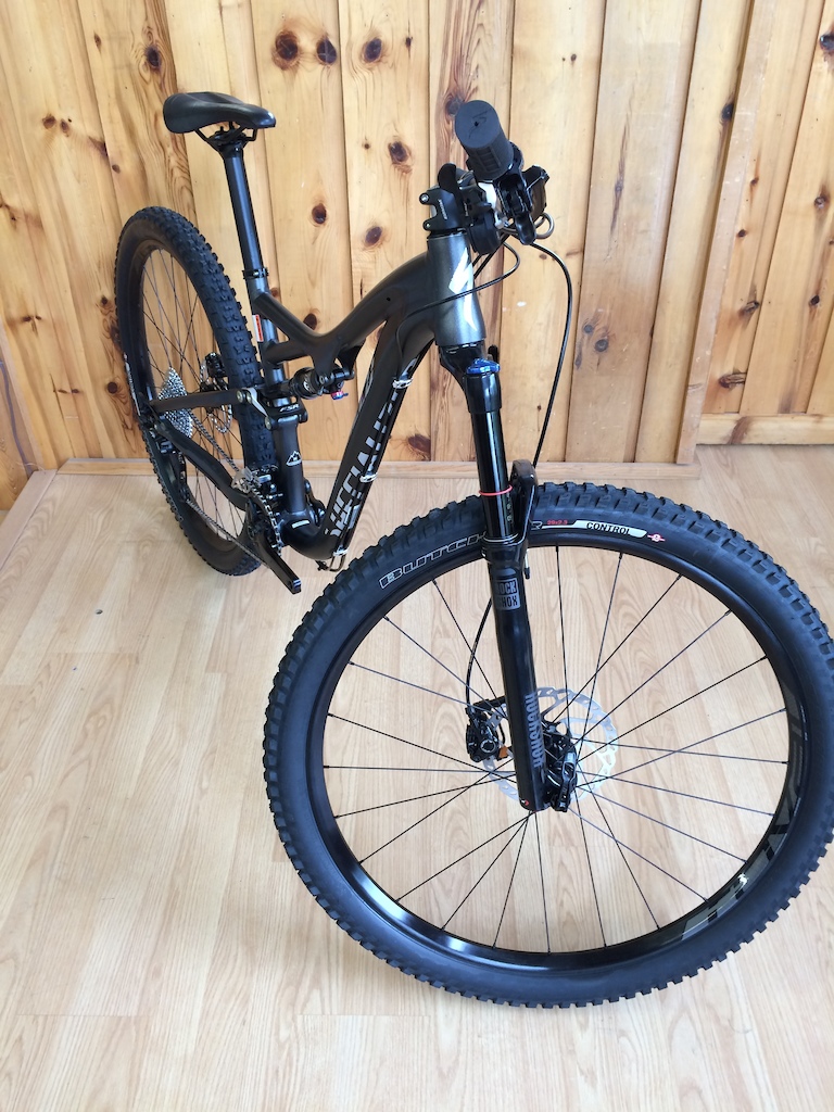2015 Brand New Specialized Stumpjumper with 2016 Build Kit