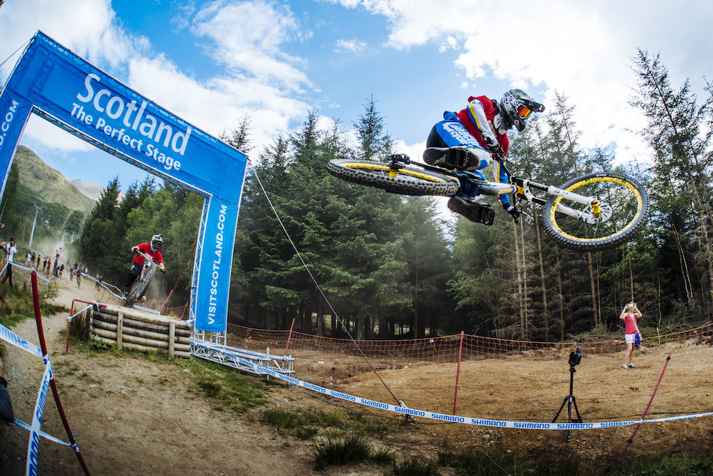 Team Chain Reaction Cycles Paypal - Fort William World Cup, 2016.
Photo credit: Duncan Philpott