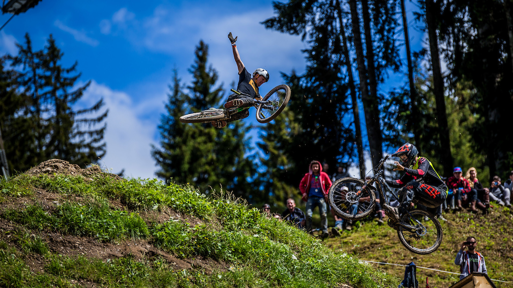 Dual Speed Gets Down and Dirty at Crankworx Les Gets