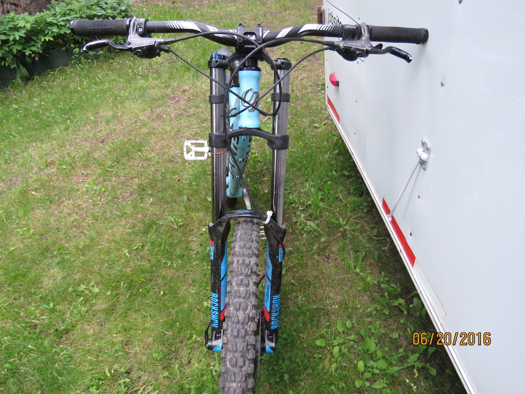 2007 Jamis Dakar 2.0 XAM (MINT CONDITION)
