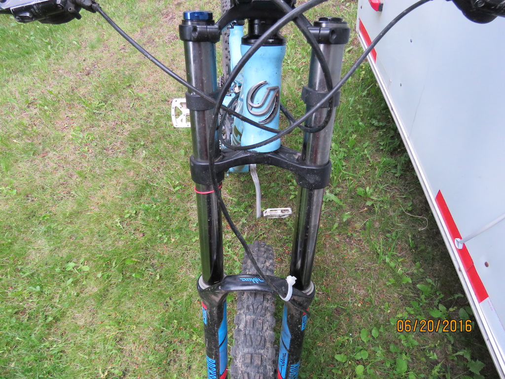 2007 Jamis Dakar 2.0 XAM (MINT CONDITION)