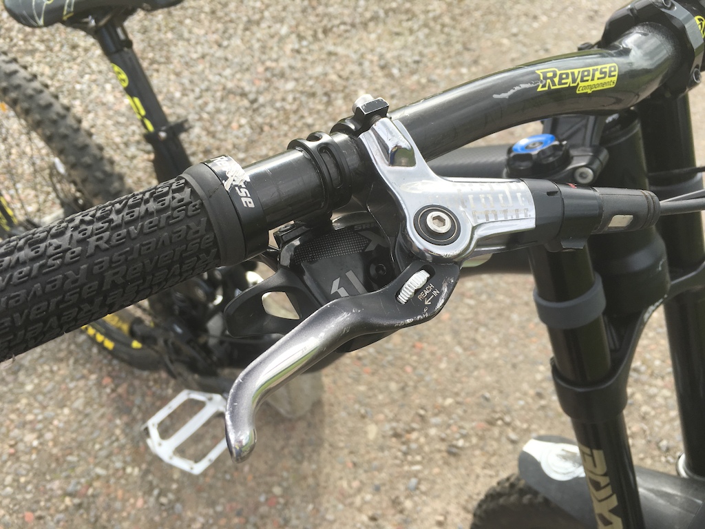 2015 Solid Strike Blackstar NEARLY NEW