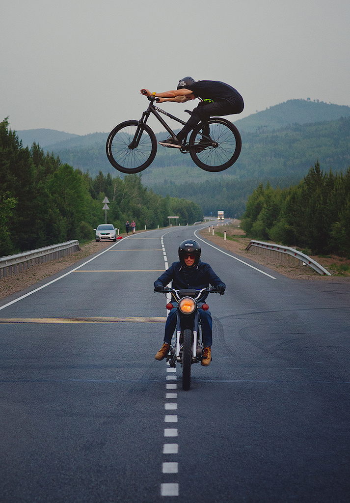 When the rider and his photographer are in a single shot.
Photo by: Evgeny Vlasov