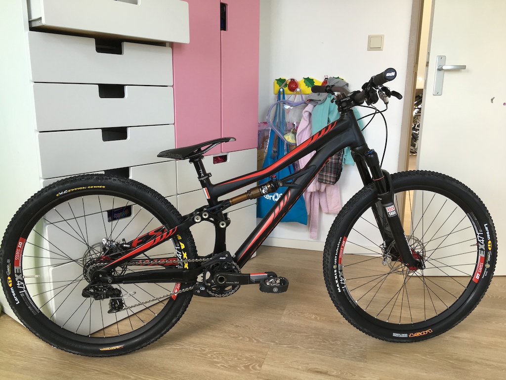 Specialized Enduro SX long, pike DJ, thomson stem, seatpost, sunline v1 bar, chris king on dt ex471 rims maxxis larsen tt, guide rsc brakes, x01 dh 7 speed, xx1 cranks dm 34 ring, mrp guide(will swap for something without bash), trusty m647 pedals