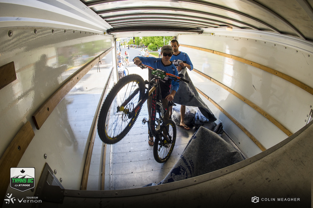 Loading up to giddy up. By the end of the evening before the start of racing 3 U Hauls were racked and packed with two wheeled enduro goodness of all kinds everything from 26 inch bikes that their owners love too much to give up to Alex Petidemange s almost released prototype Niner.
