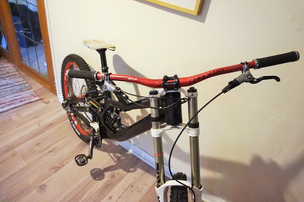 2011 Specialized Demo 8 ii world cup edition