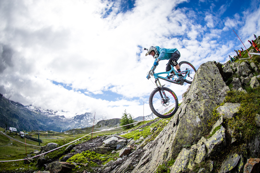 Gorgeous scenery, gnarly trails and blue sky, the Italian Alps never disappoint and Robin Wallner is making the most of it