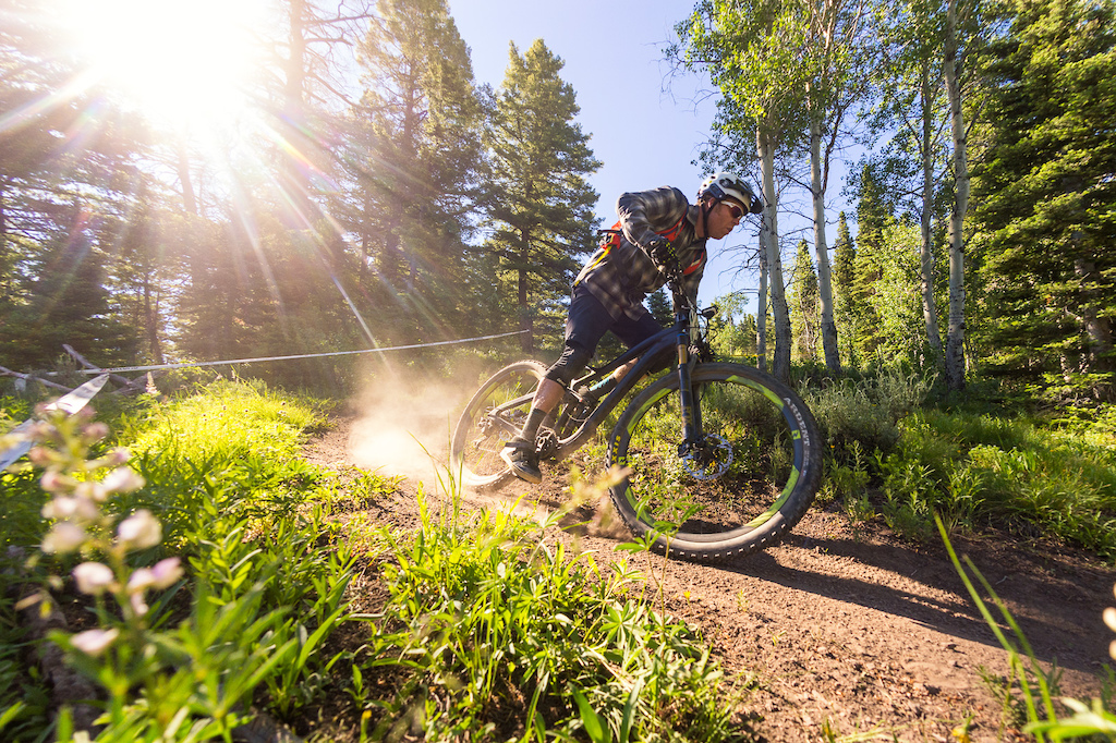 Adrian Montgomery races the new Niner RIP 9 RDO in the Scott Enduro Cup race.