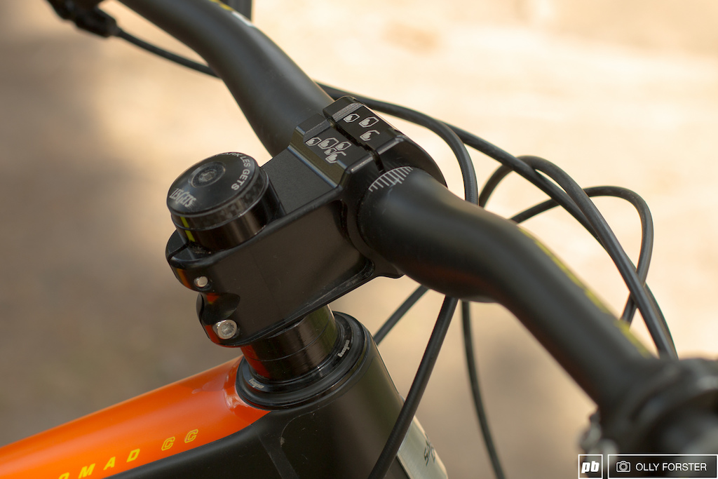 Burgtec RideWide Carbon DH Bars and Enduro MK2 Stem - Review