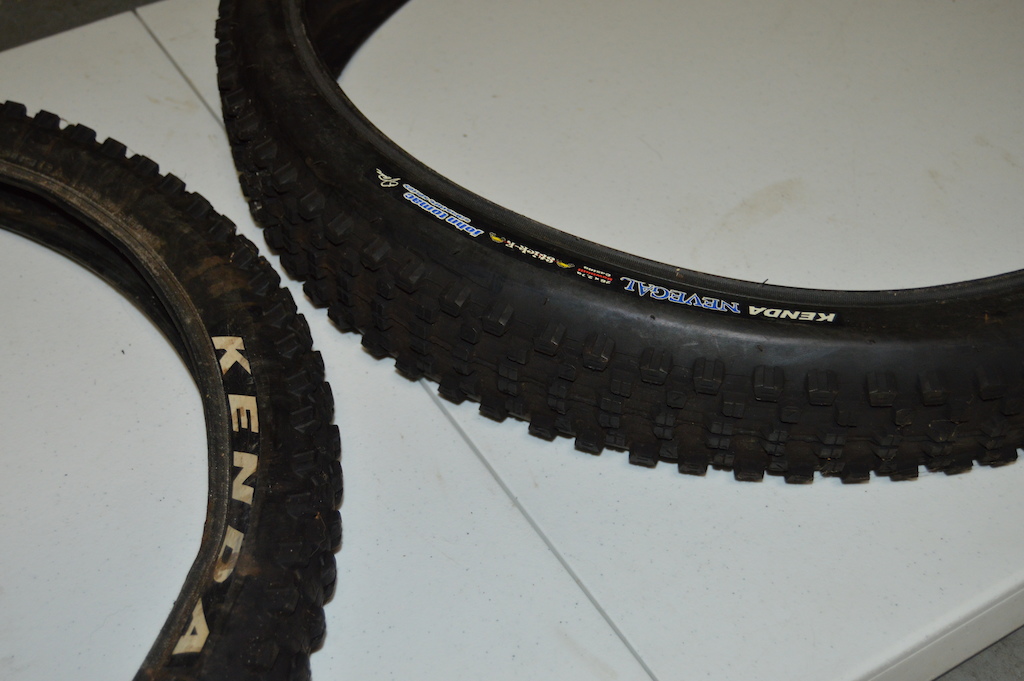 0 Assorted downhill tires, specialized, kenda