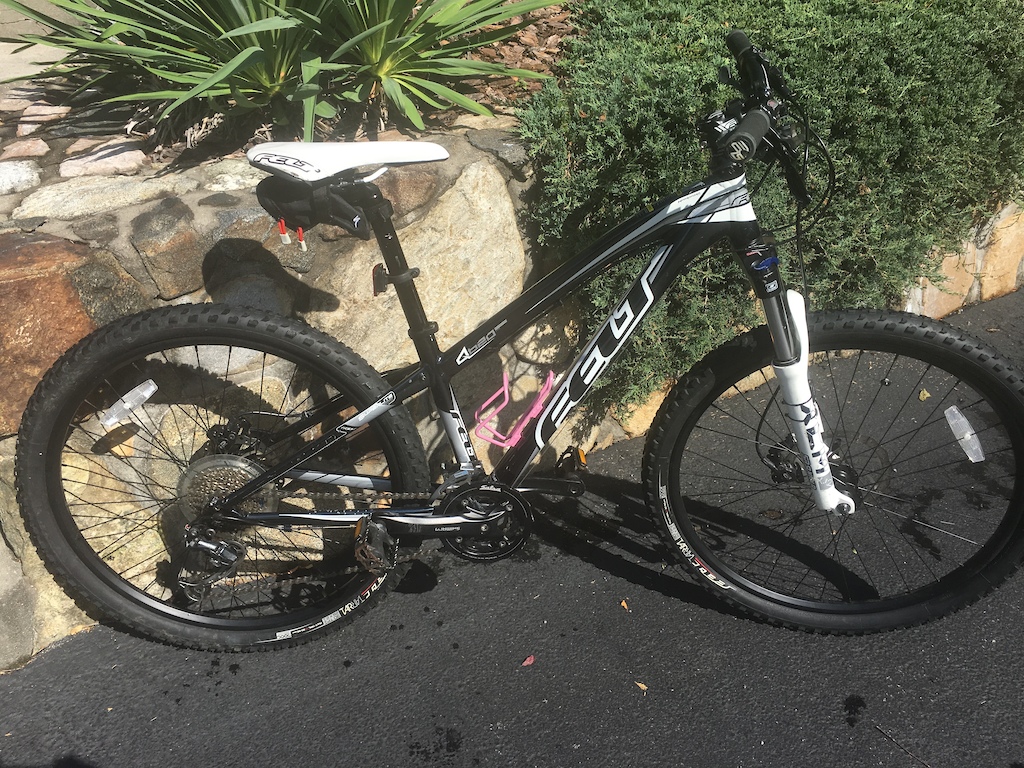 in Cortlandt Manor, New York, United States photo by Phil111 Pinkbike