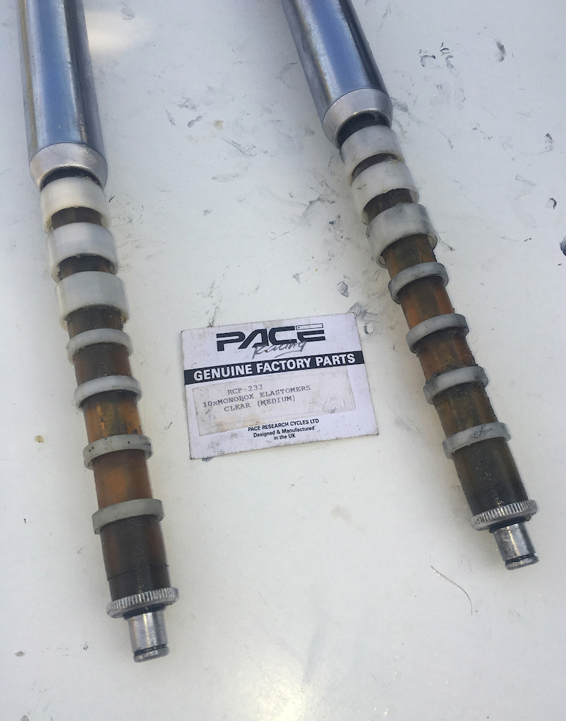 fixing elastomer dampeners in a 1995 pace rc35 mxc fork