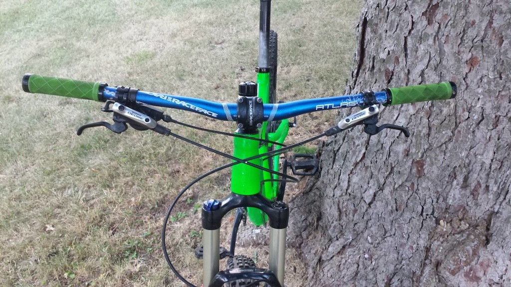 Raceface atlas bars with deore brakes