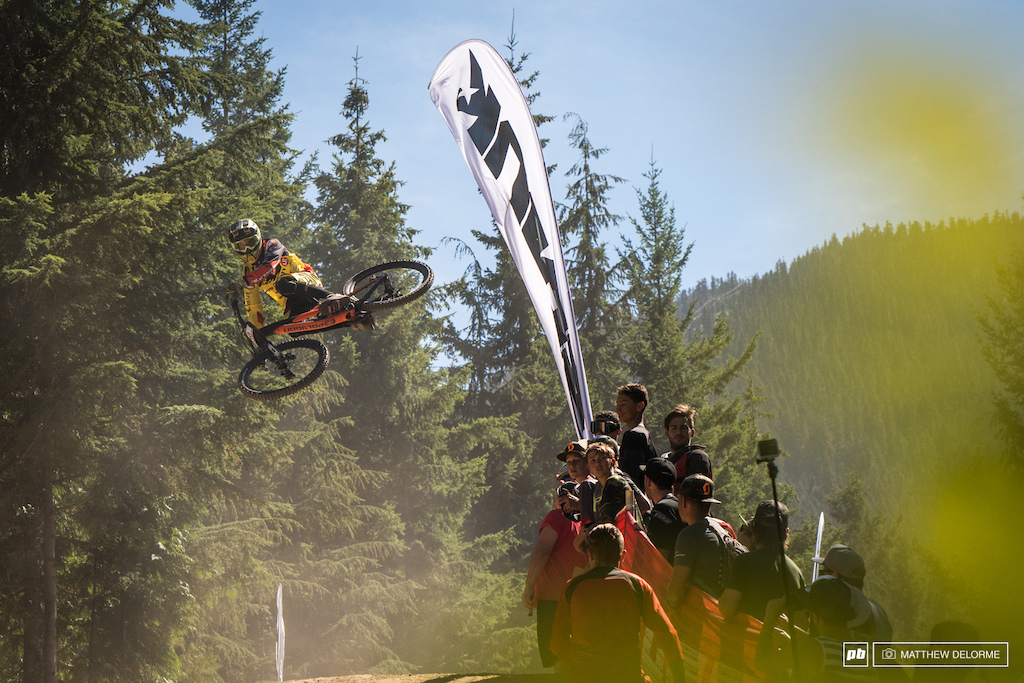 Alexandre Fayoll whips it good.