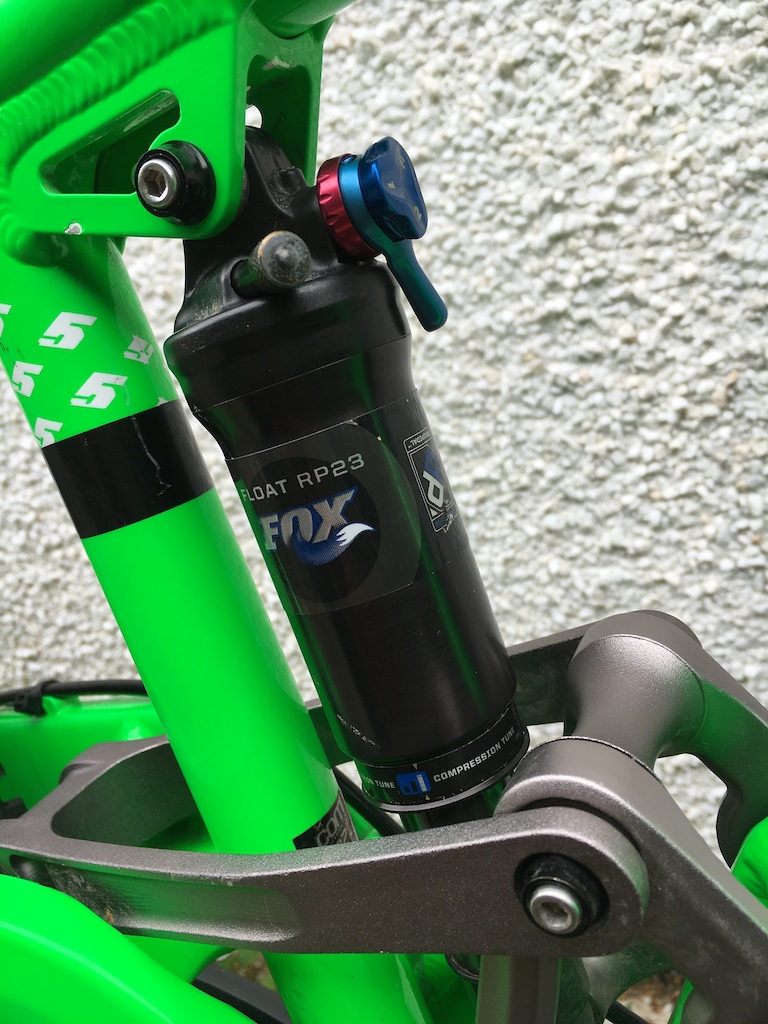 0 Commencal Meta 5.5 VIP