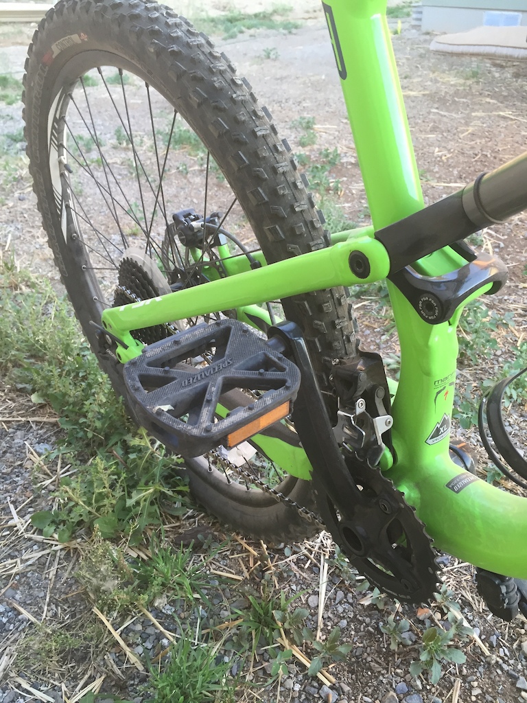 2016 Specialized Camber XL green