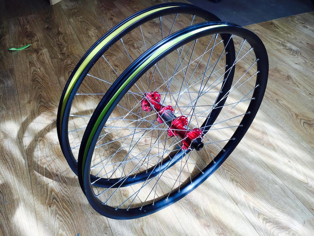 2013 Novatec Downhill wheelset 110x20mm &amp; 12x150mm