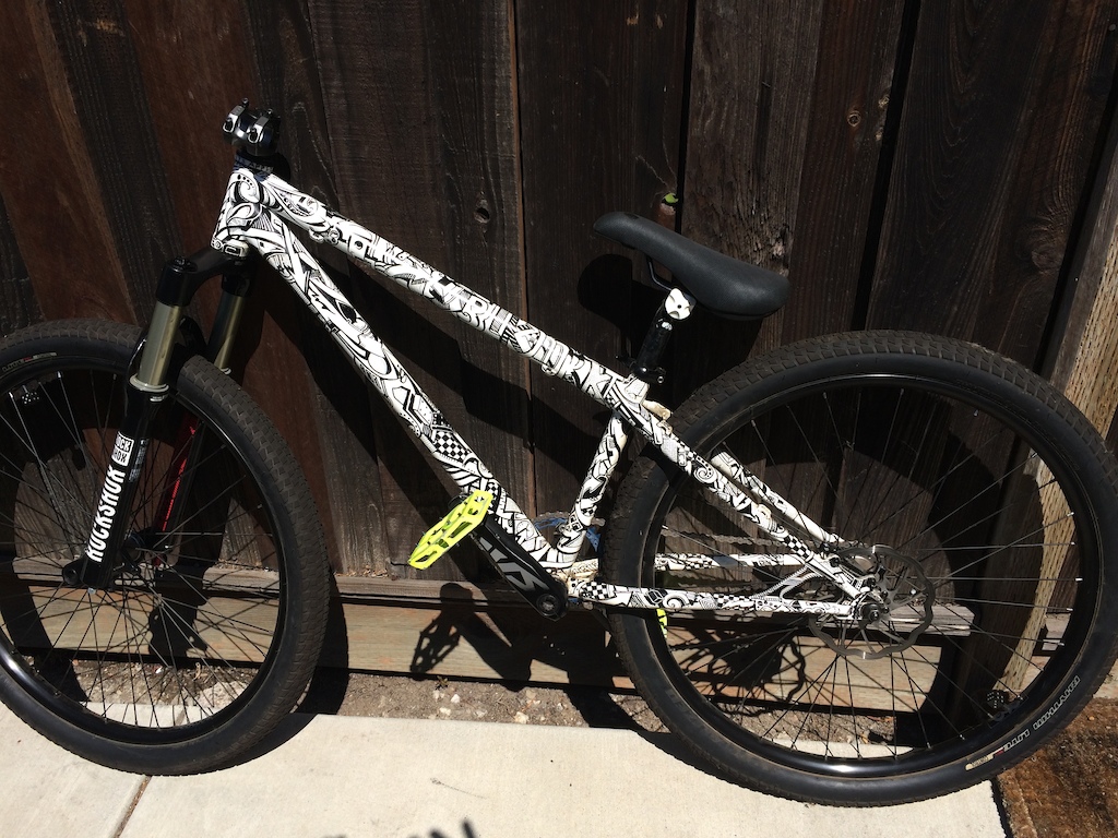 0 Black Market Riot - custom Sharpie, Argyle, Saint