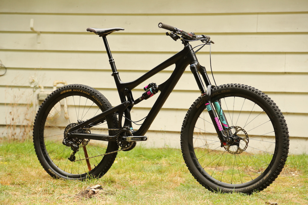 2014 Nomad C X01 Build with carbon wheels