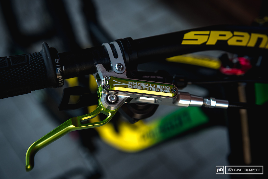Mick Hannah has some anodized trickery on his brakes this weekend to match his Aussie paint job.