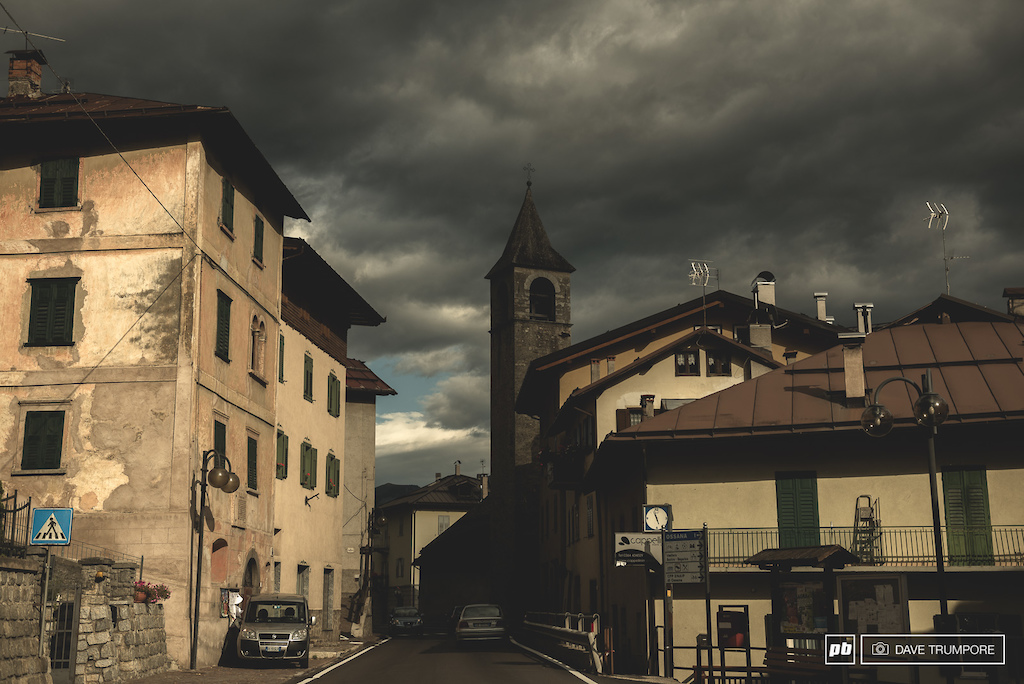 Old towns and narrow mountains roads lead the way through Val di Sole to the 2016 World Championships.