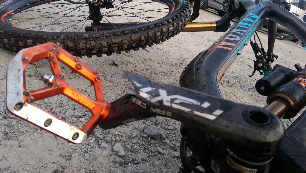 Will never buy a carbon crank. Lucky for me that this snapped while trail riding and not of a big drop or jump... Did not even hit a rock or crash....