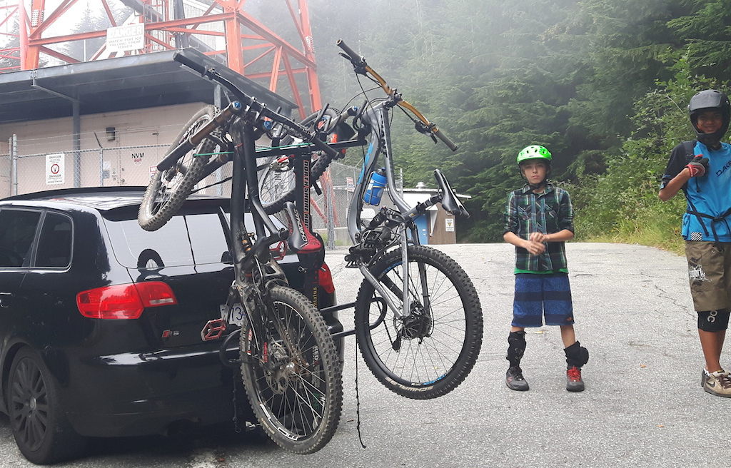 Ryder (13) looks tiny next to his Freeride team mate Marco (but he's got big heart!)