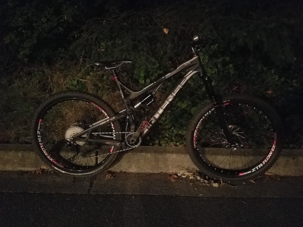 2014 Tracer 275 Carbon