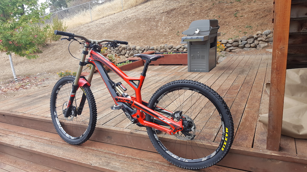 2015 YT TUES CF PRO