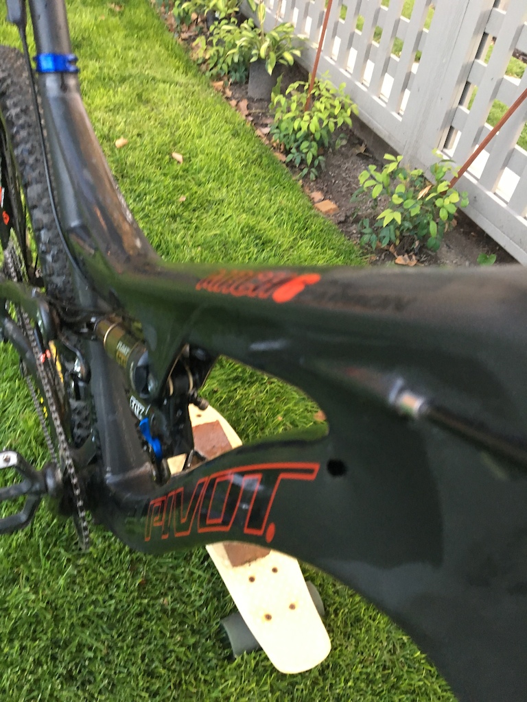 2014 Pivot Mach 6 Carbon Large Chris King Pike