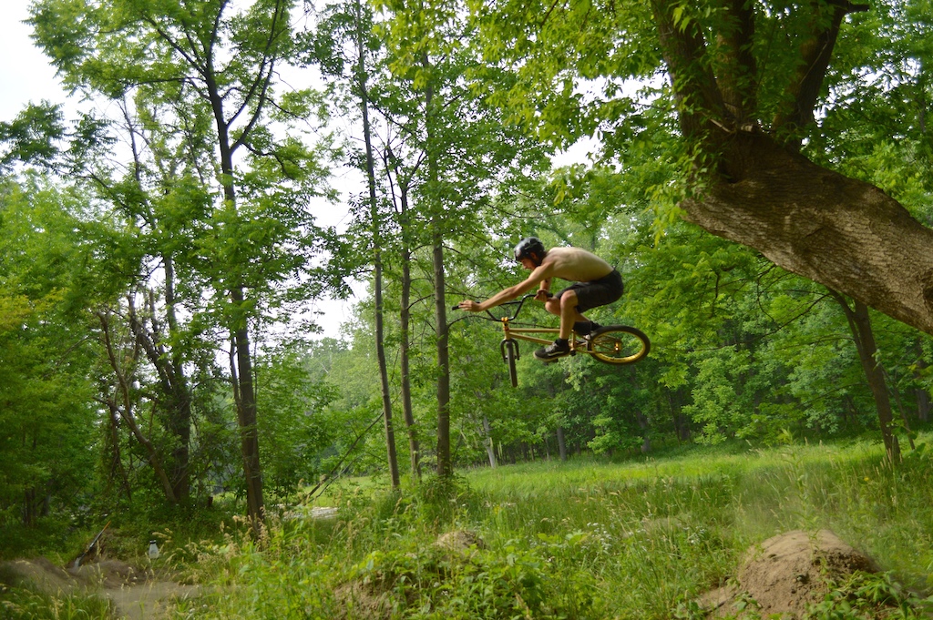 -Boostin a flat table
Some guys I meet when I went and dug at union trails. Really cool guys and they were throwing down. Hope i get to ride the place soon.