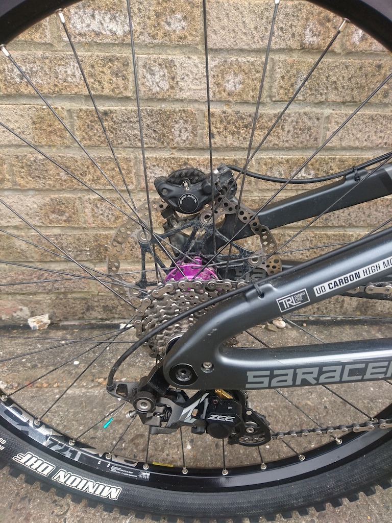 2014 Saracen Myst X Downhill bike