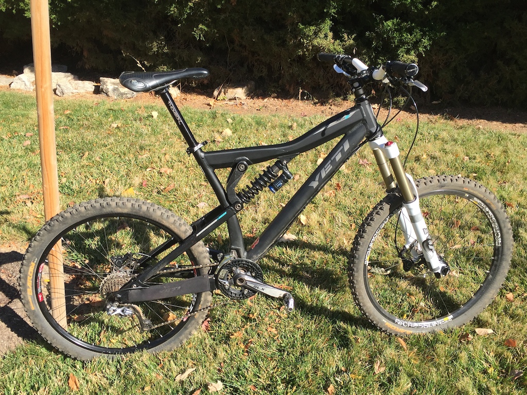2010 Yeti ASR 7 w/ Fox DHX RC4 Large